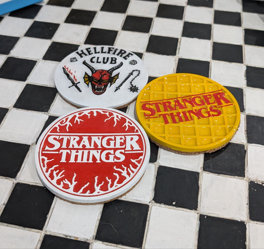 PRE-ORDER | Pack de 3 Posavasos Stranger Things Artesanales | Pintados a Mano